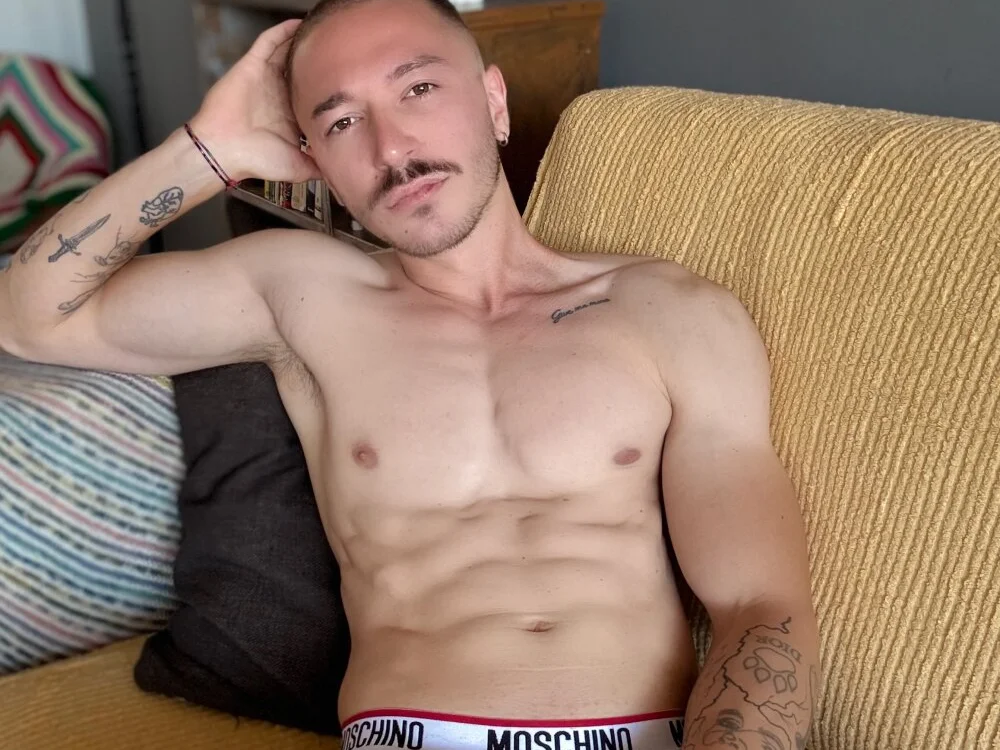 Офлайн-чат XXX andreacreator