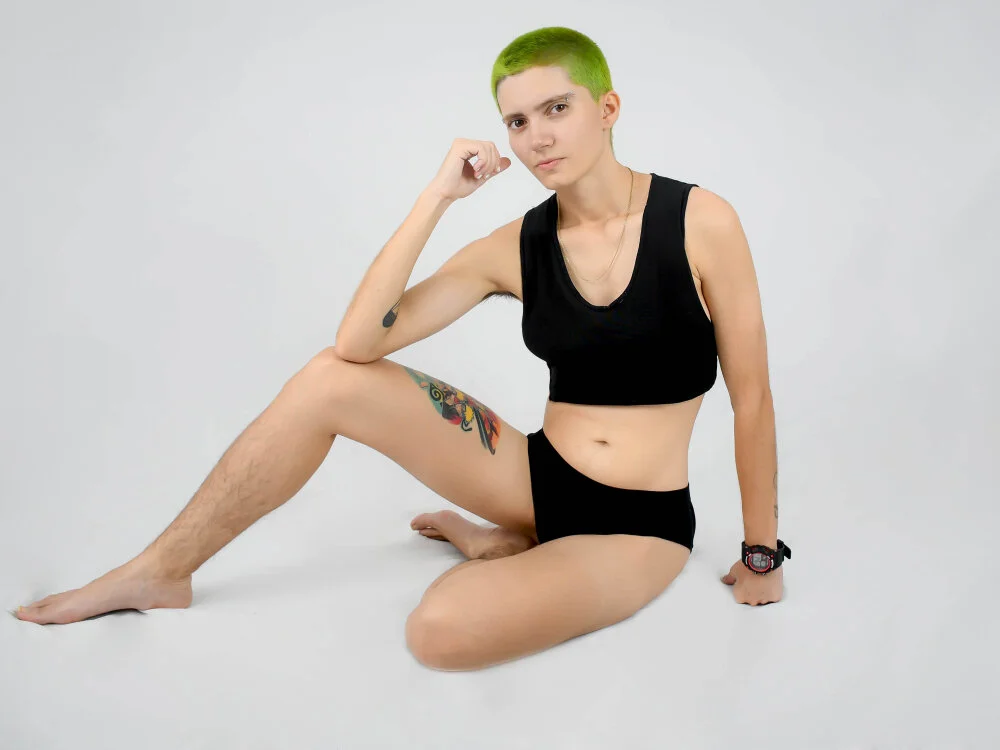 AronRox69's Offline XXX Chat