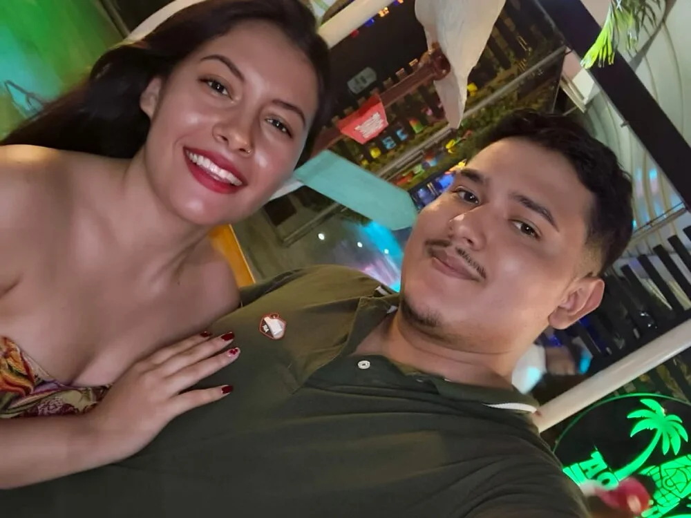 Sexxyy_Couple_ Offline XXX Chat