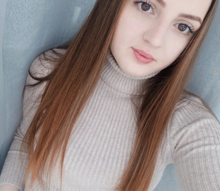 Aliviya21's Offline XXX Chat