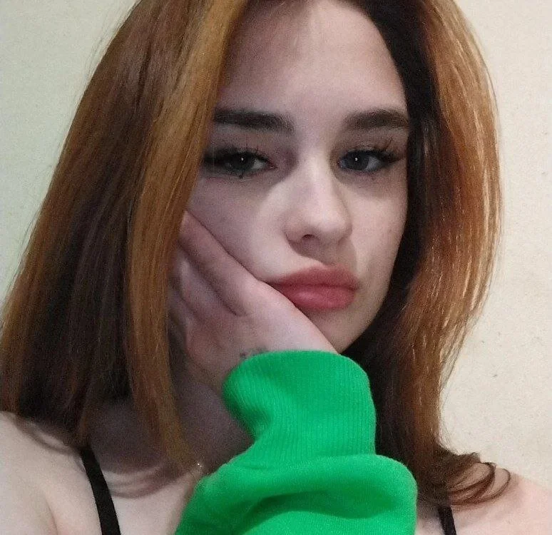 แชท XXX ออฟไลน์ของ CheryleZinke