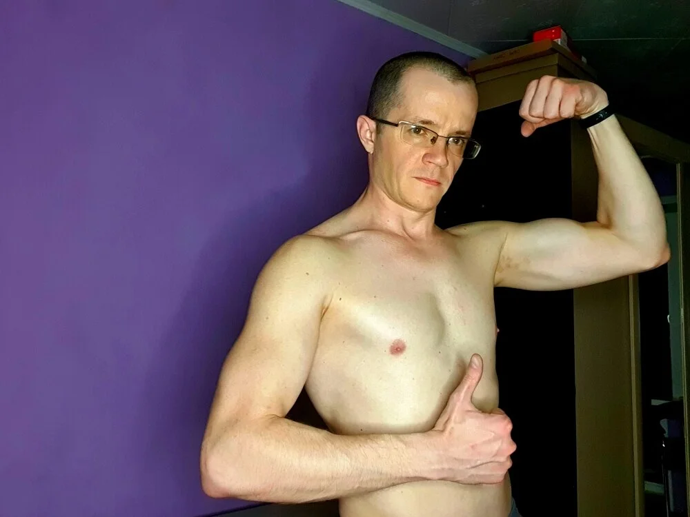 MotionAlex Chat XXX offline