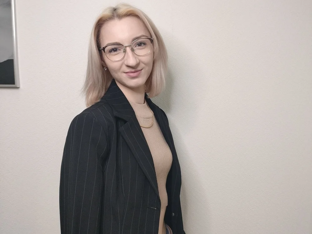 ElswythBody's Offline Chat Room