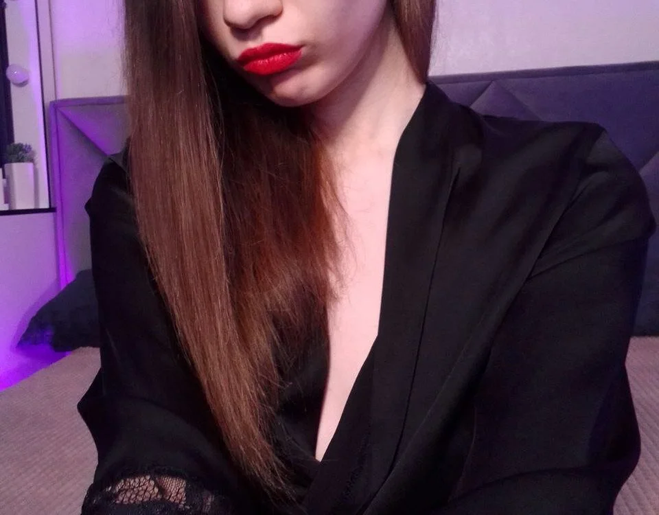 Kitty_kitty1_ offline XXX-chat