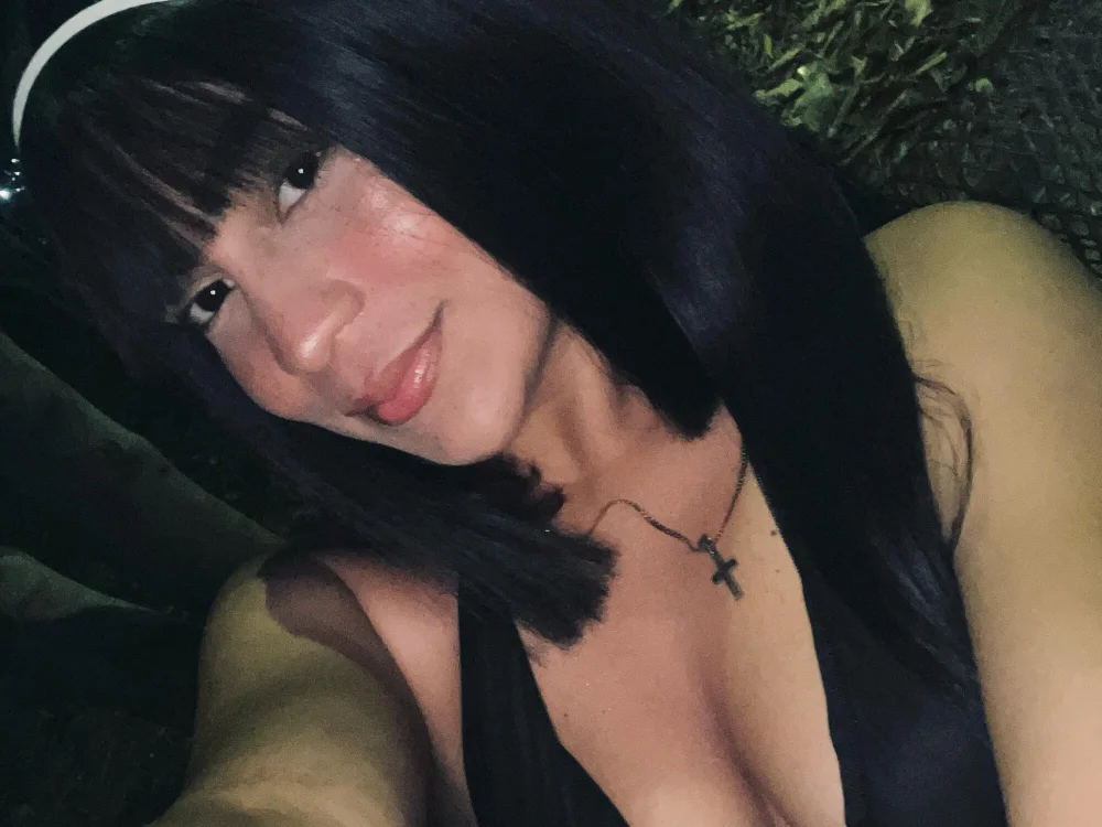 Brittany__ offline chatrum
