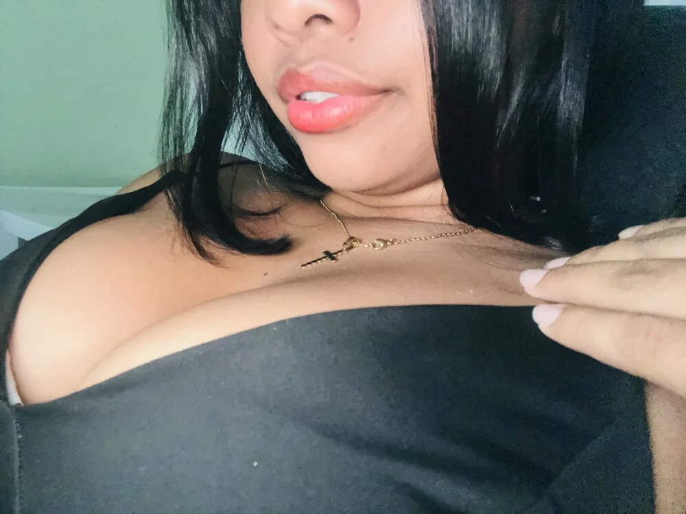 Офлайн-чат XXX Dulcemia1