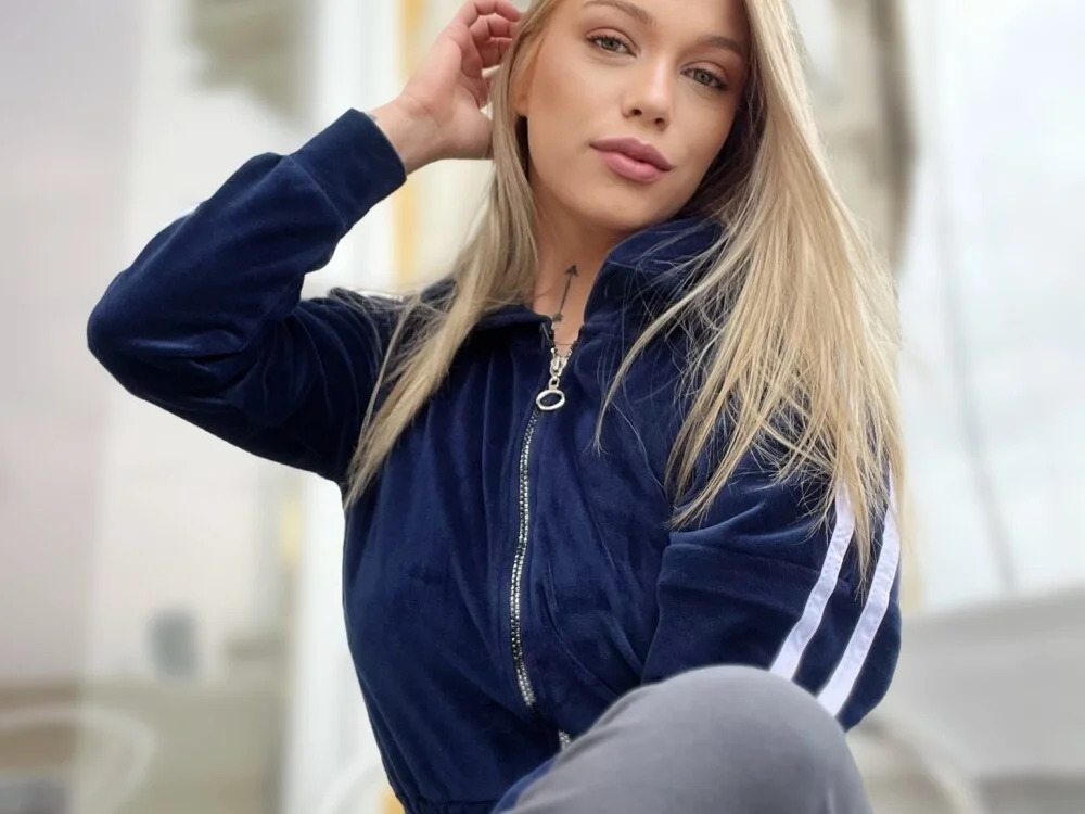 Offline XXX chat modela KimPoshhh