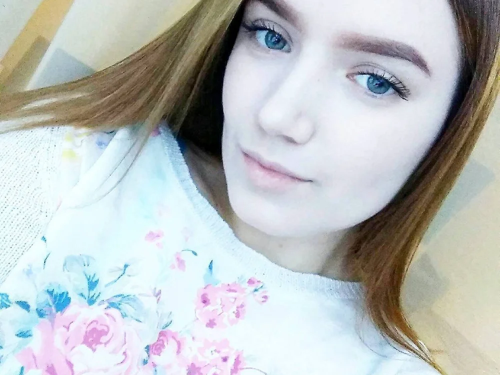 Bilik Sembang Luar Talian Morgan_Clara