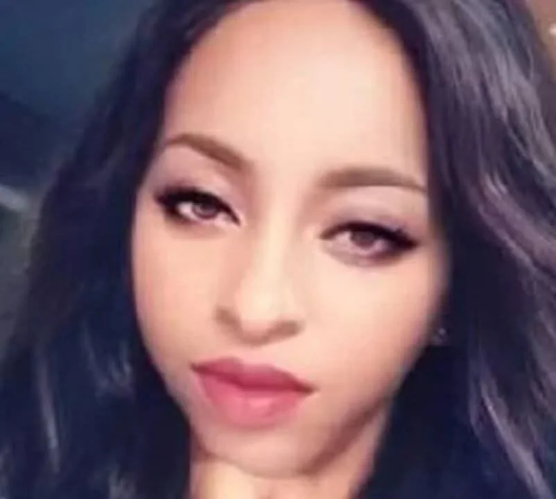 Reneigh31 Chat XXX offline