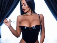 Selena_Sky élő XXX-chatje