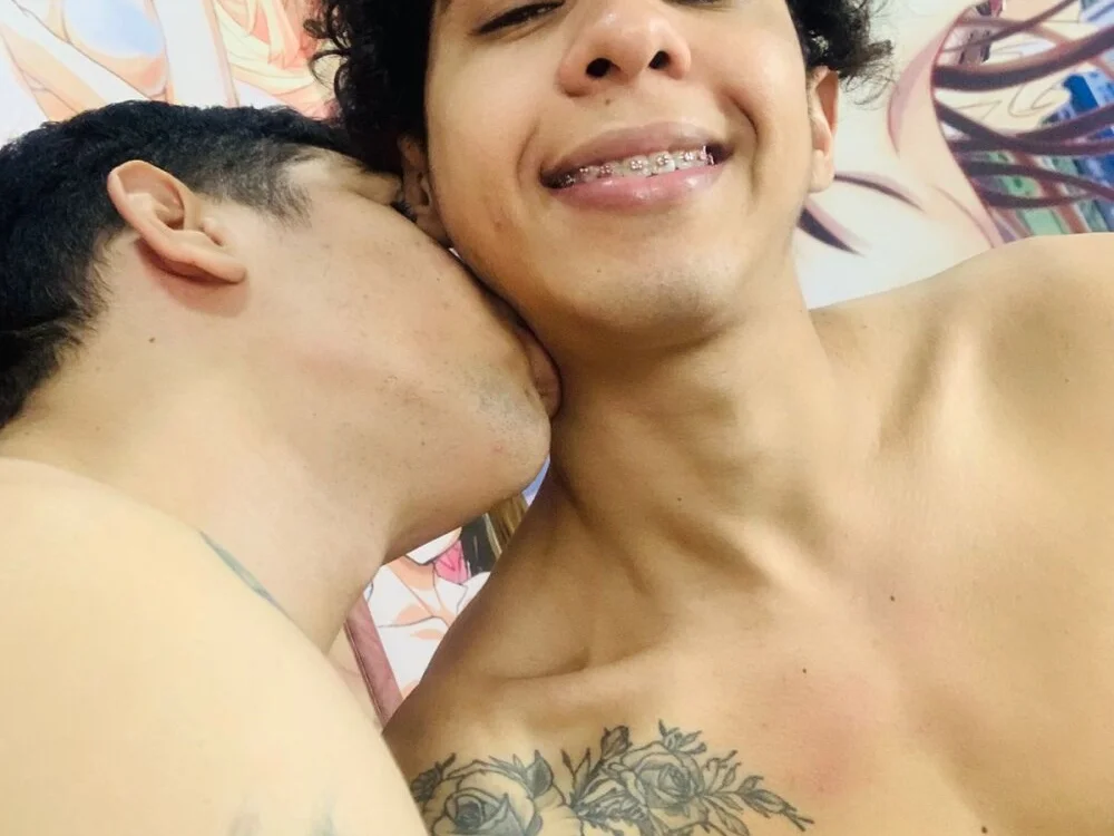 Adventurous_Boys' Offline XXX Chat