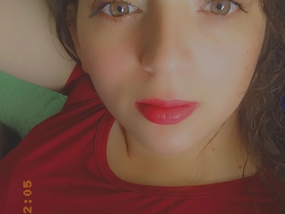 valentinaross215's Offline XXX Chat
