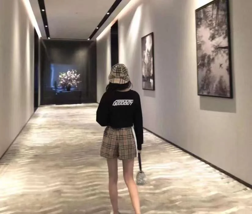 Momo55688's Offline Chat Room