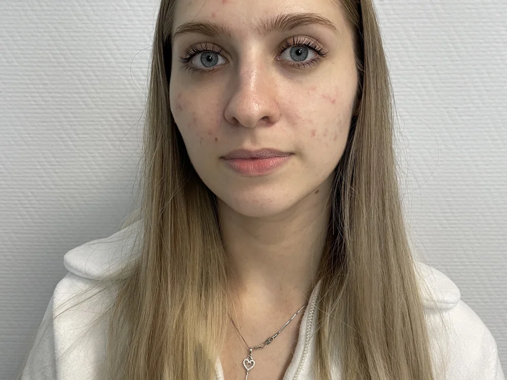 Offline chatovací místnost KeeleyBaggott