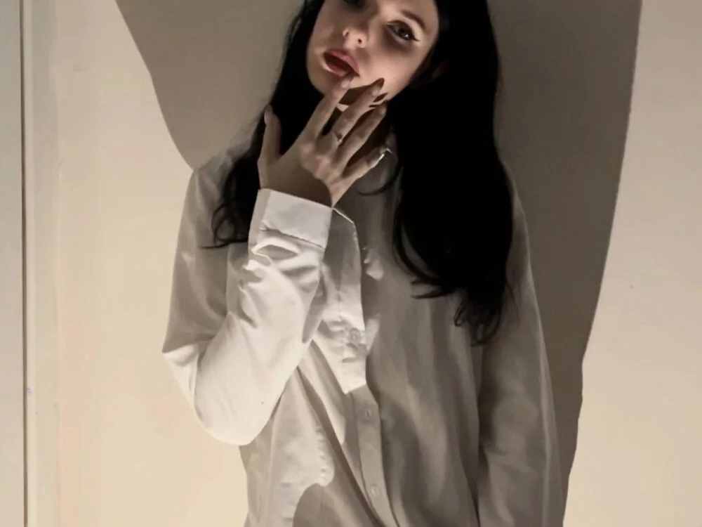 KrisHensley Obrolan XXX Offline