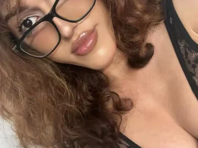 Tmaxxxine Trans Footjob Live Cam Strip