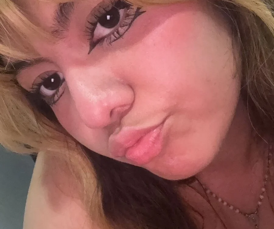 Sembang XXX Luar Talian honey_m00n