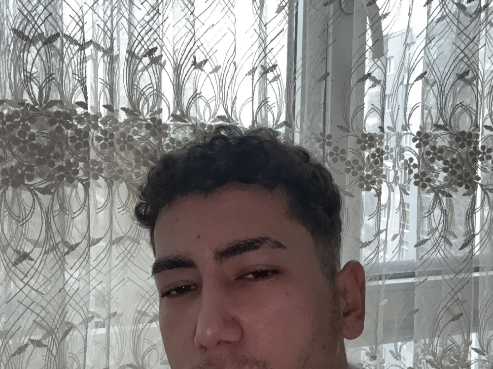Ozan_demirk06's Offline Chat Room