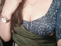 XXX chat uživo modela Mallu_Neelaanjanam