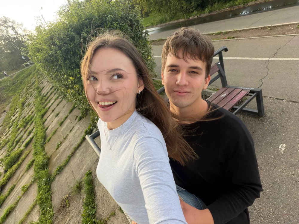 CoupleLure_ 的封面照片