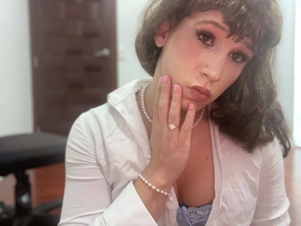 SimplyJessicaのオフラインXXXチャット