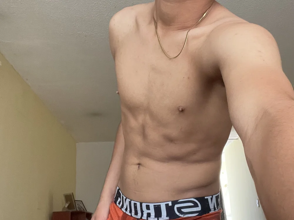 LUIGGI_MESSY_NASTY offline XXX-chat