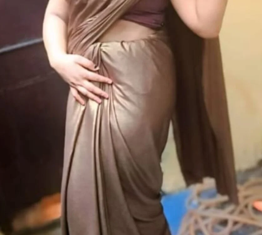 Chat +18 off-line de TANVI-KAPOOR