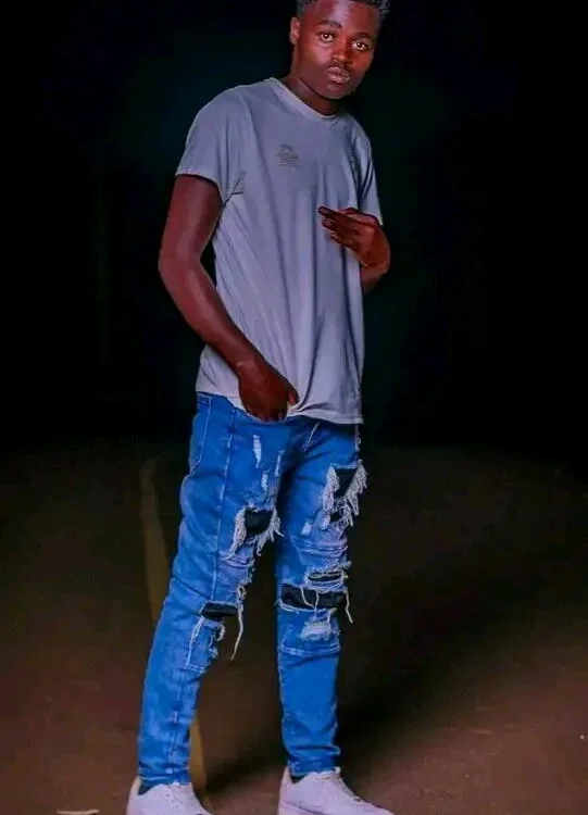 חדר צ'אט לא מקוון של Hi_Tavis
