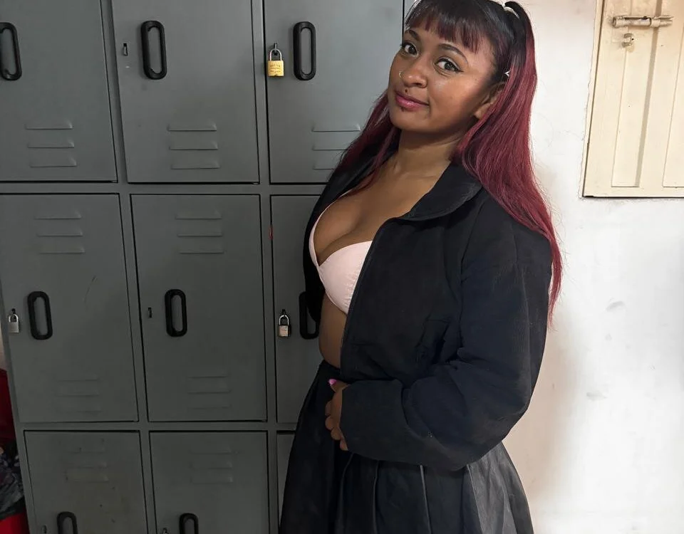celeste_ebonyy's Offline XXX Chat