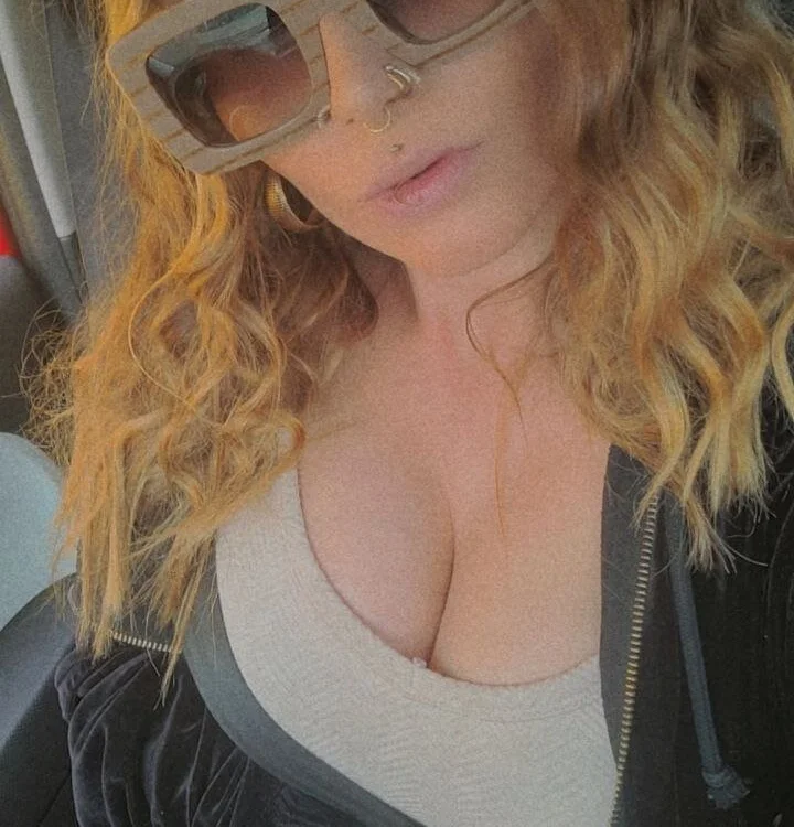 Antoniacanny Chat XXX offline