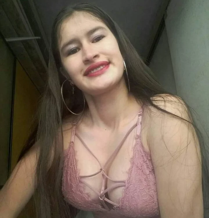 Offline chatovací místnost Sweet_Gemma_