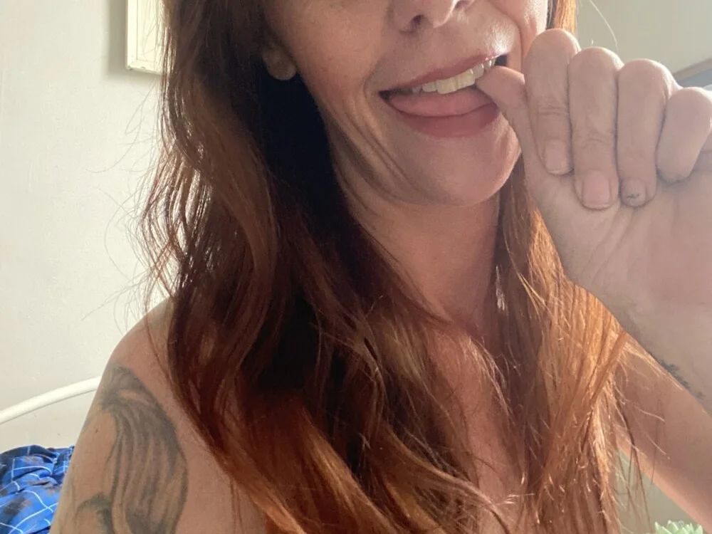 Scarlet_Cinnamon_Heart Offline XXX-Chat