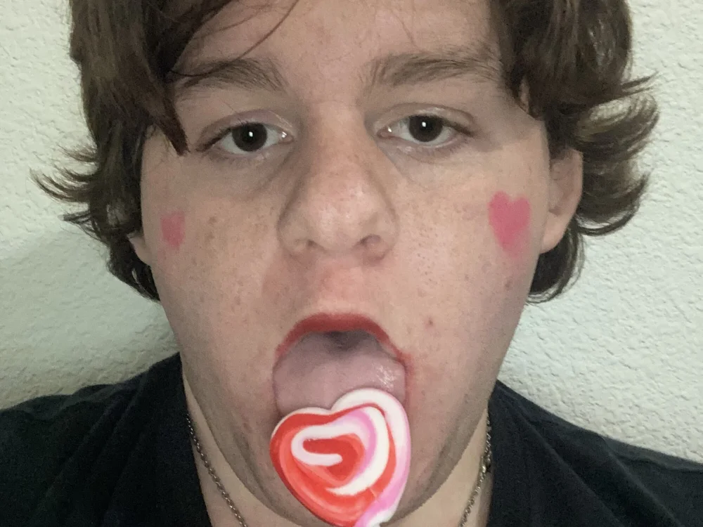 Offline XXX chat alextheslut18