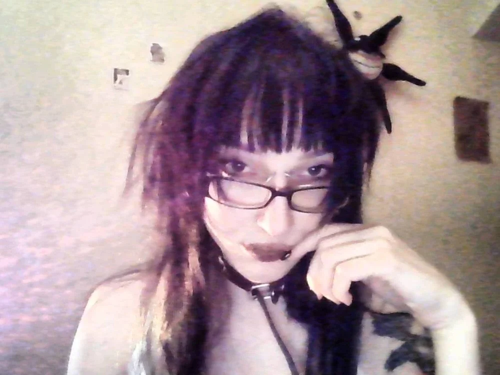 Juliorah's Offline XXX Chat