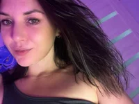 milf_kiss' Offline Chat Room