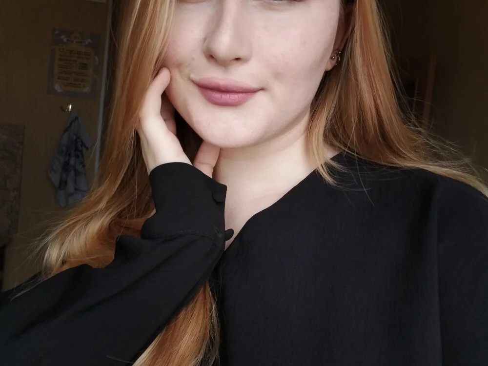 AnikaLipps: συνομιλία ΧΧΧ εκτός σύνδεσης