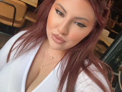 CurvyKimmy1 on StripChat