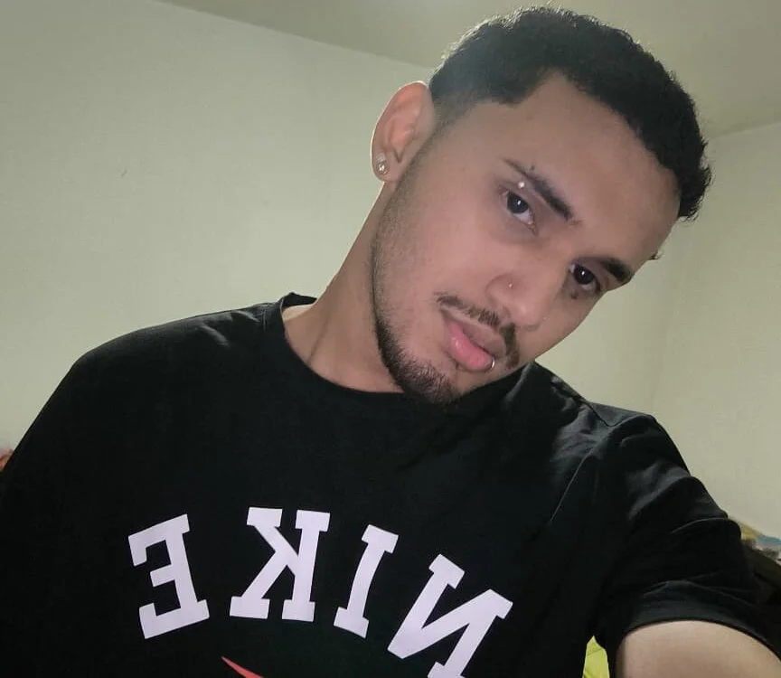 Offline chatovací místnost ryan_williams23
