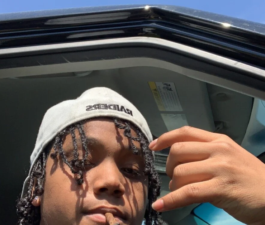 OnlyTheFriendz Chat XXX offline