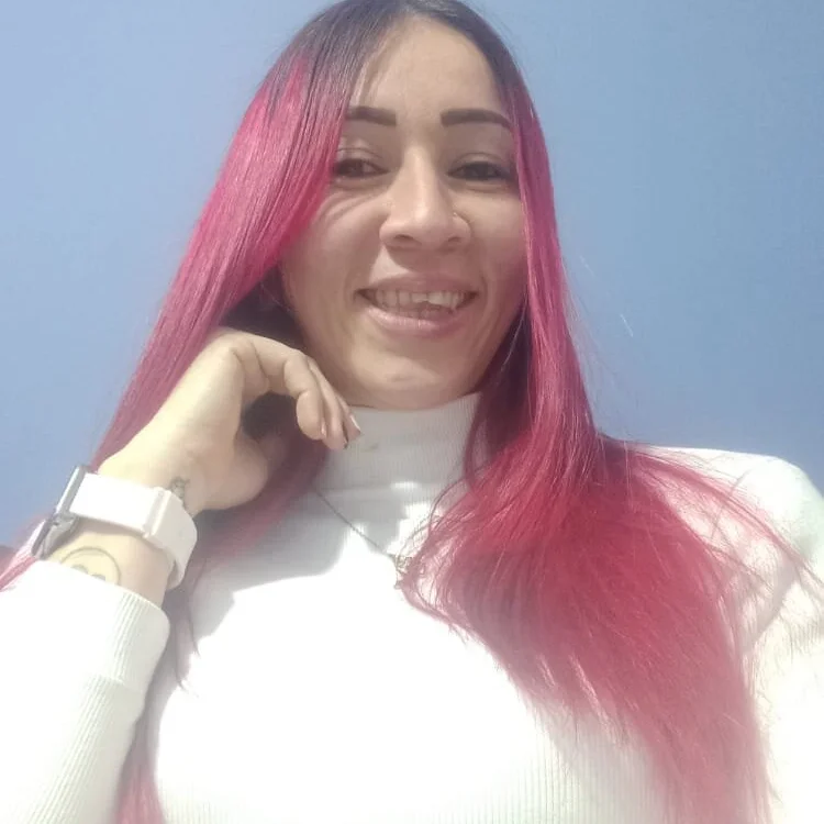 غرفة دردشة ChanelMooret دون اتصال