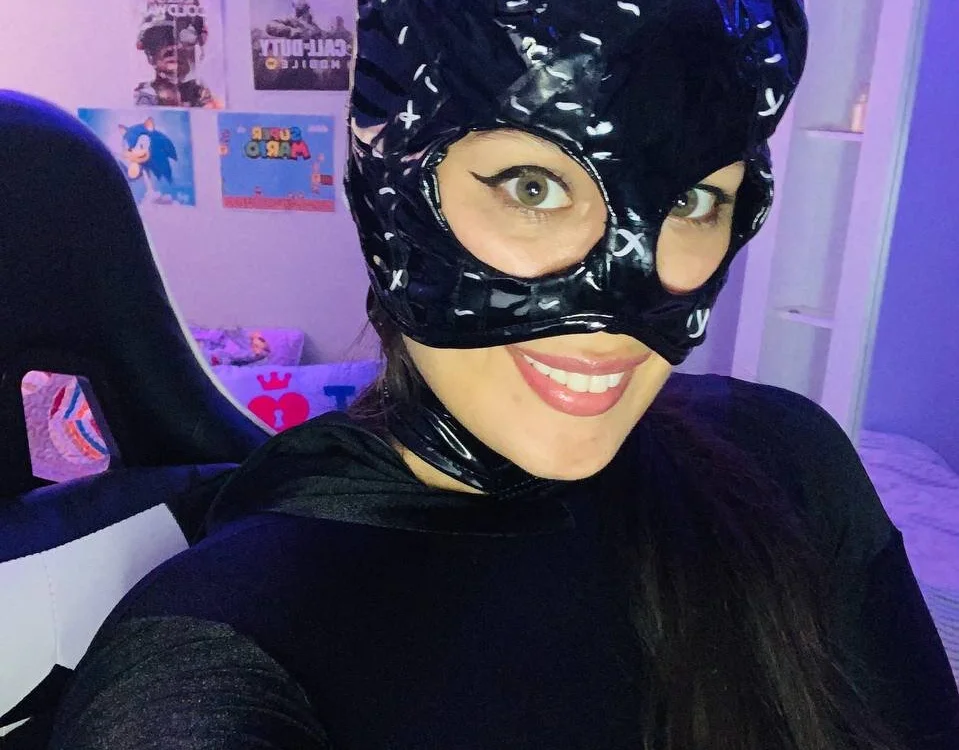 Nickymask's Offline Chat Room