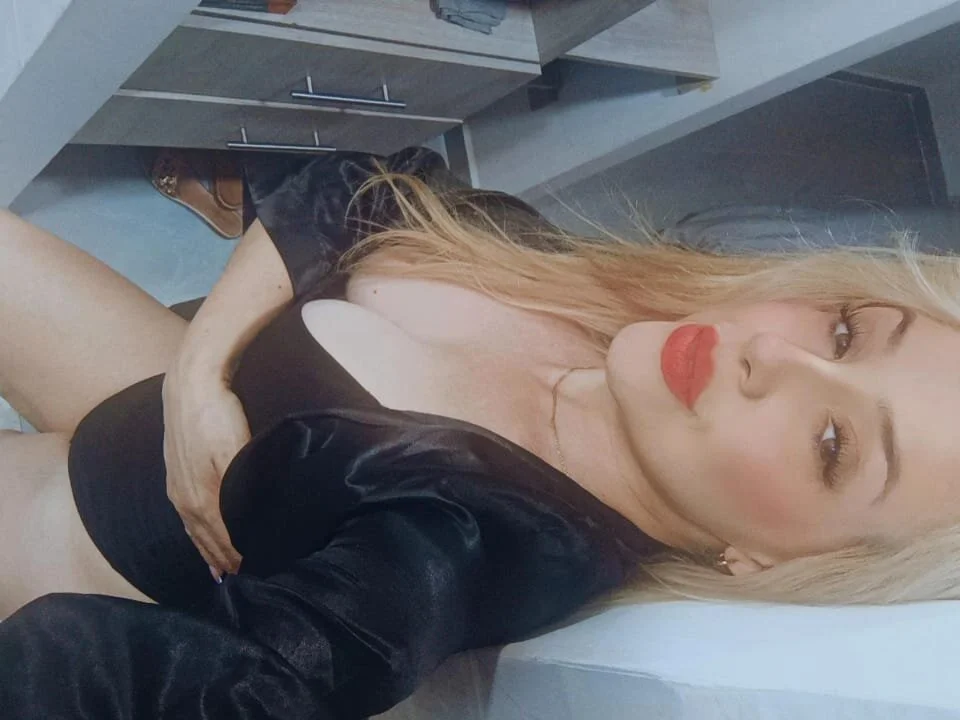 แชท XXX ออฟไลน์ของ CrystalRose_40