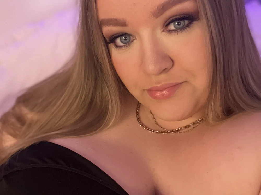 BunnyBusty offline chatrum
