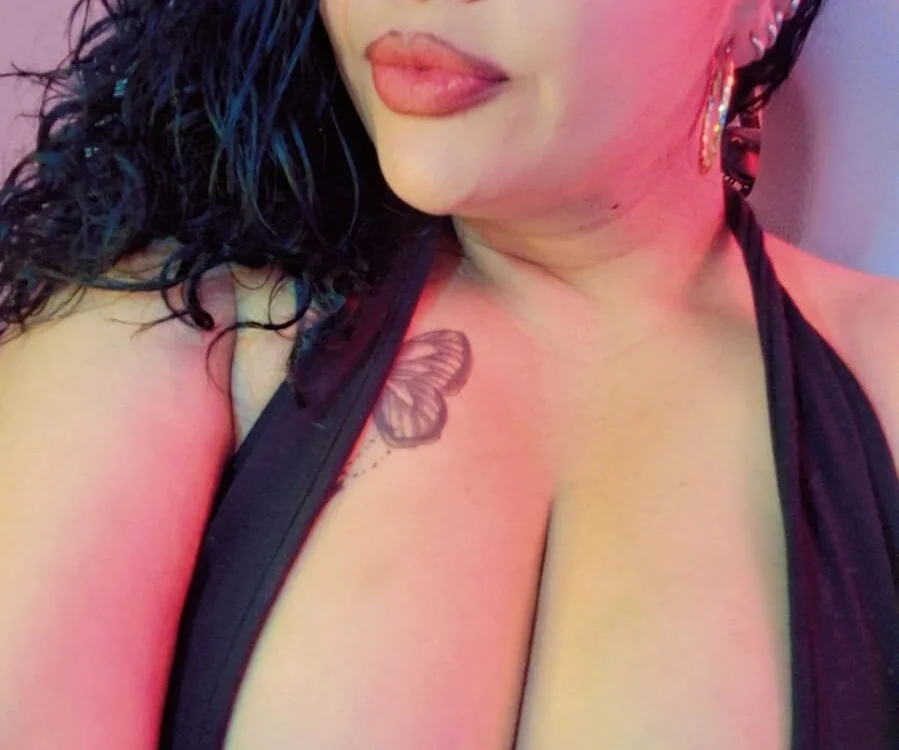 loretits1 離線 XXX 聊天