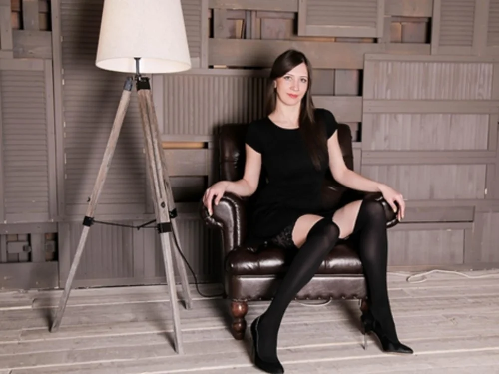 MissAnnOil Offline XXX-chat