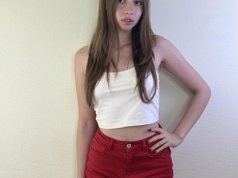 KarleneSantomauro offline XXX-chat