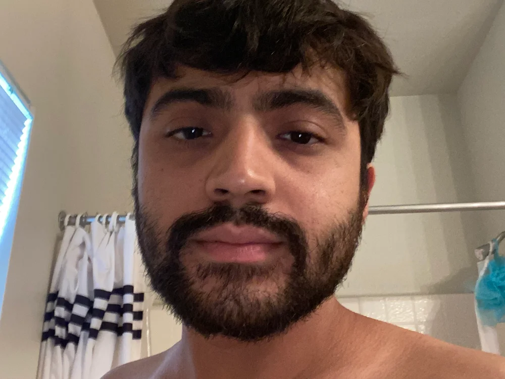 afreakyyRicann's Offline Chat Room