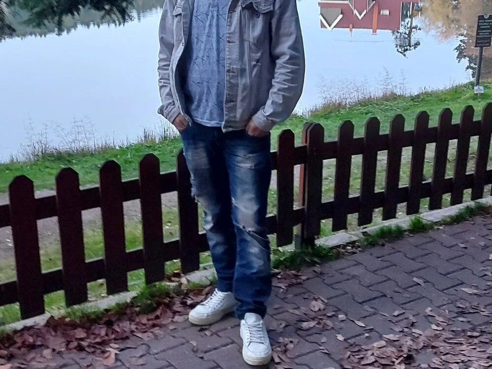 sikicideli81 Offline XXX-chat