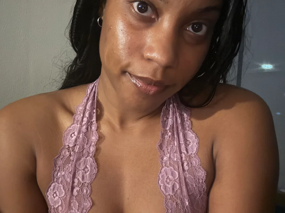Goddess_Rae's Offline XXX Chat