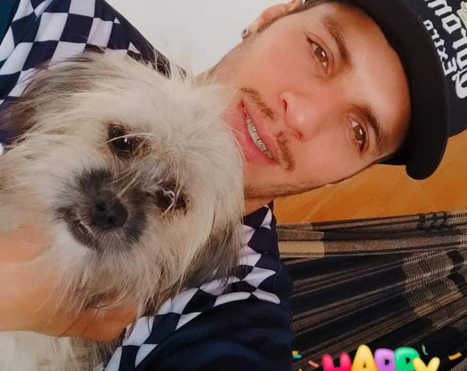 anbe: συνομιλία ΧΧΧ εκτός σύνδεσης